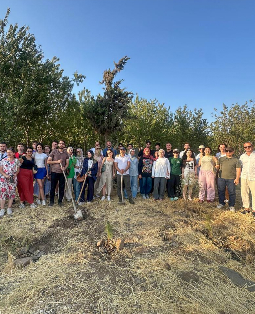 TEMİZ BİR YARIN İÇİN YEŞİL BİR ADIM