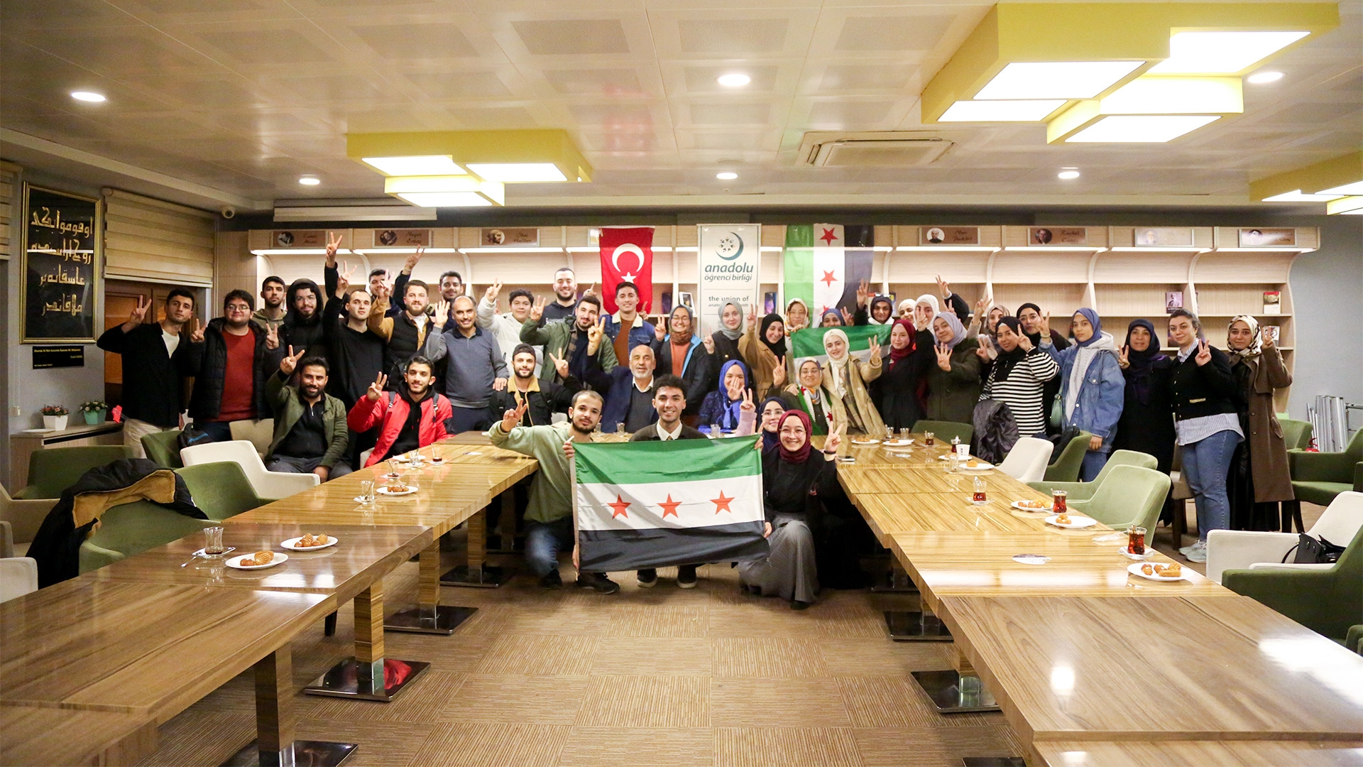 Pusula Kitabevinde Söyleşi