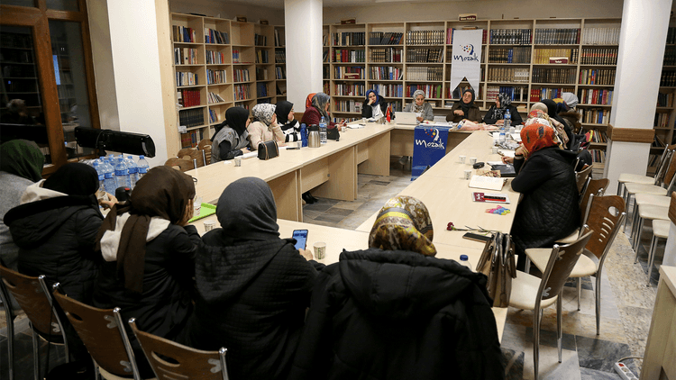قراءات موضوعية لجمعية المرأة الفسيفسائية