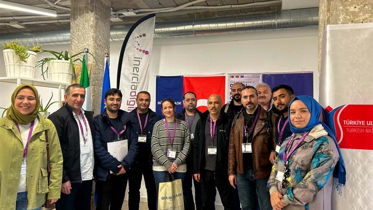 المجتمع المدني 5.0 ومشروع التحول الرقمي مستمران