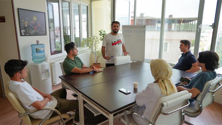 تستمر المدرسة الصيفية لأكاديمية الإعلام