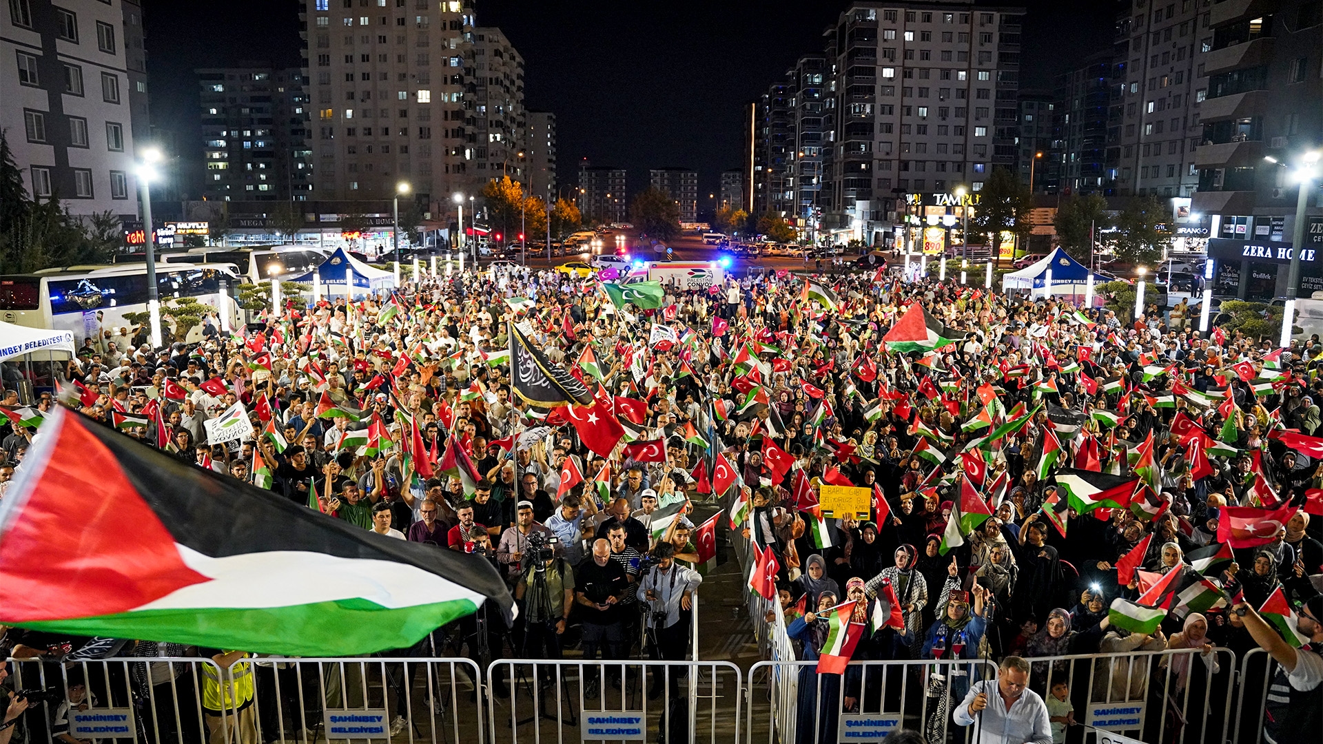 Uluslararası Filistin Konvoyu’nu Gaziantep'te Karşıladık