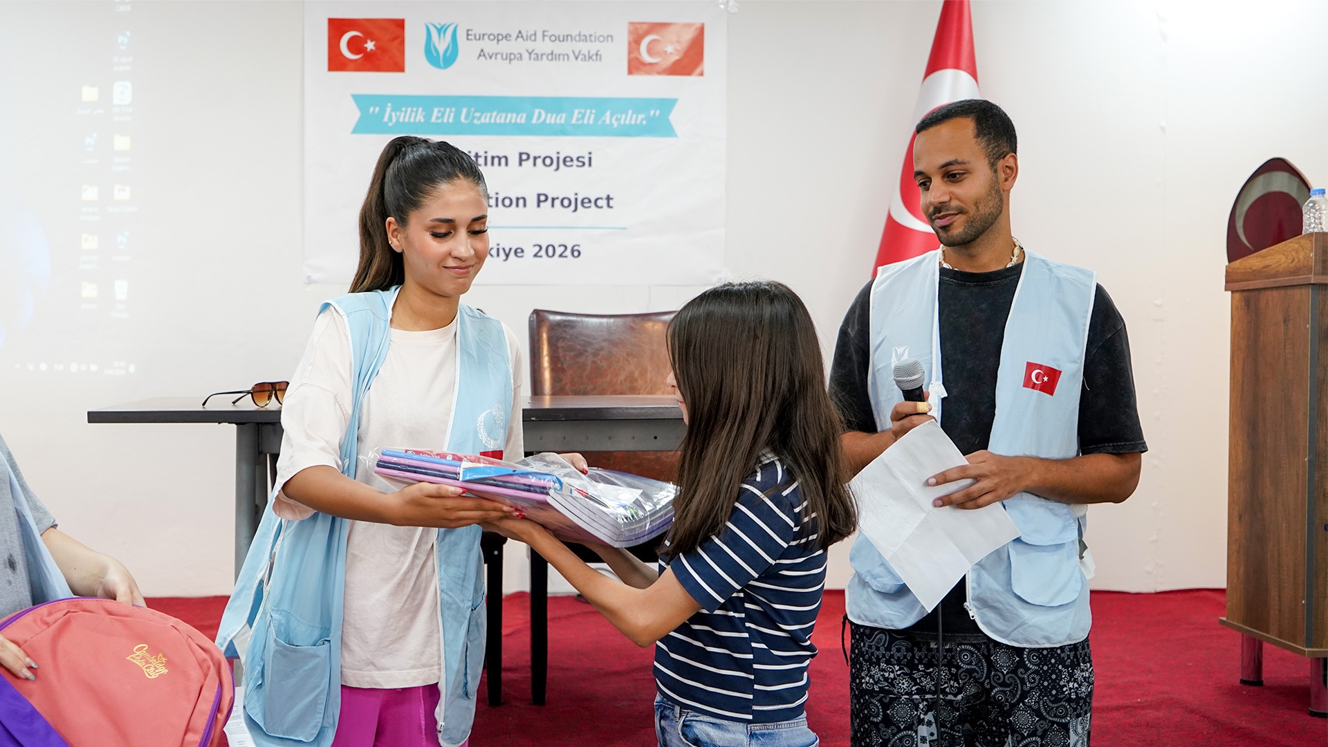 Avrupa Yardım Vakfı’ndan Kırtasiye Seti ve Okul Çantası Yardımı