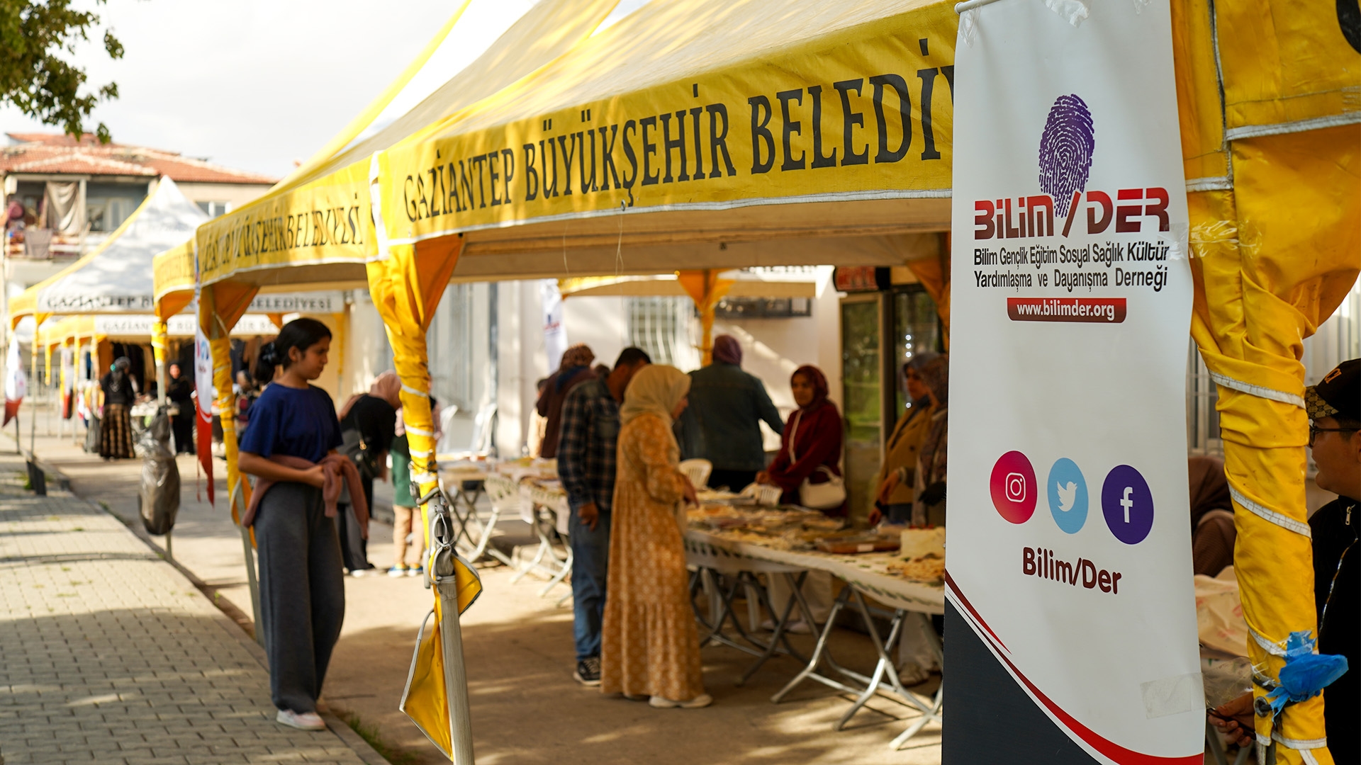 BİLİM-DER Sonbahar Şenliği Tüm Hızıyla Sürüyor