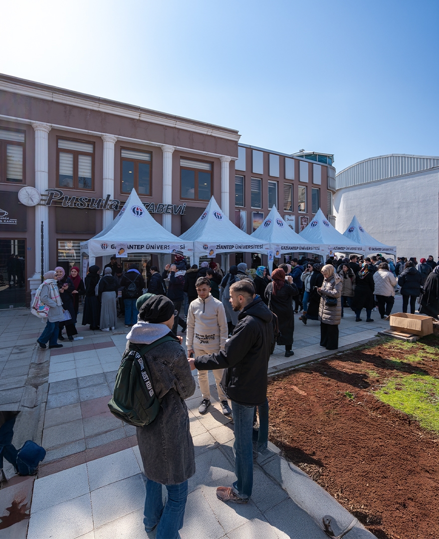 UMUTLARLA GELECEĞİ İNŞA EDELİM