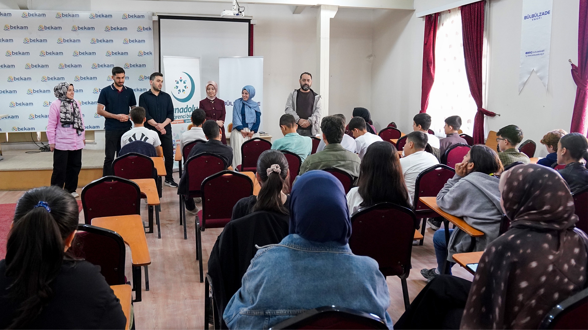 Ortaöğretim Birimi’nden BEKAM’Da Anlam Dolu Bir Kitap Tahlili