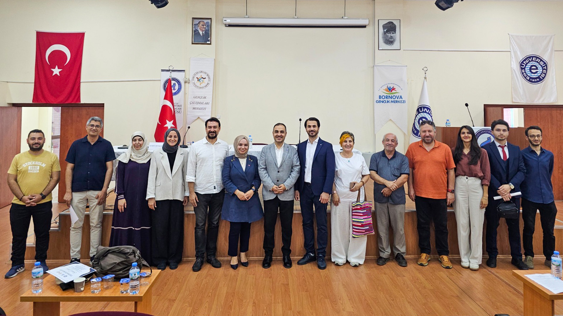 Umut ve Karamsarlık Arasında Suriyelilerin Geri Dönüşü Ege Üniversitesi’nde Tartışıldı
