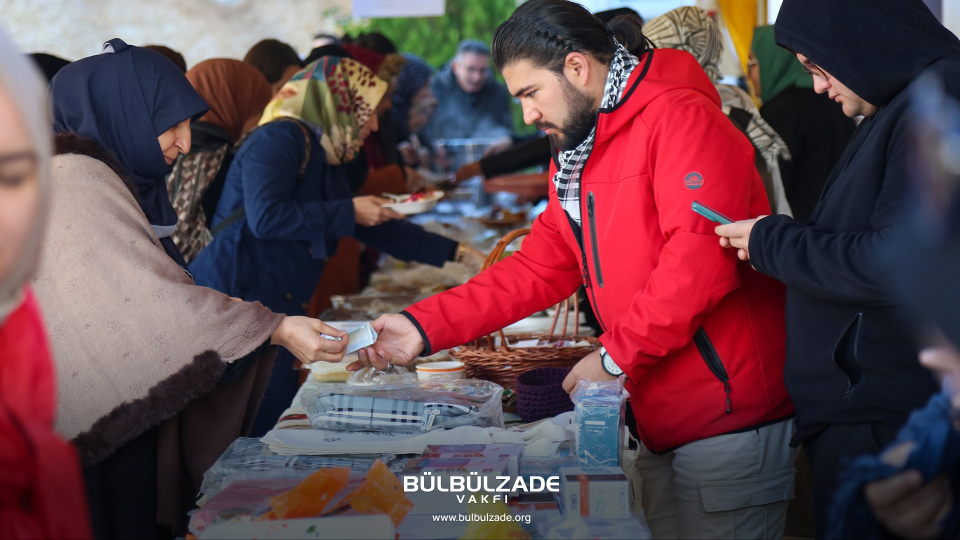 Anadolu Öğrenci Topluluğu'ndan Filistin'e Destek Çarşısı