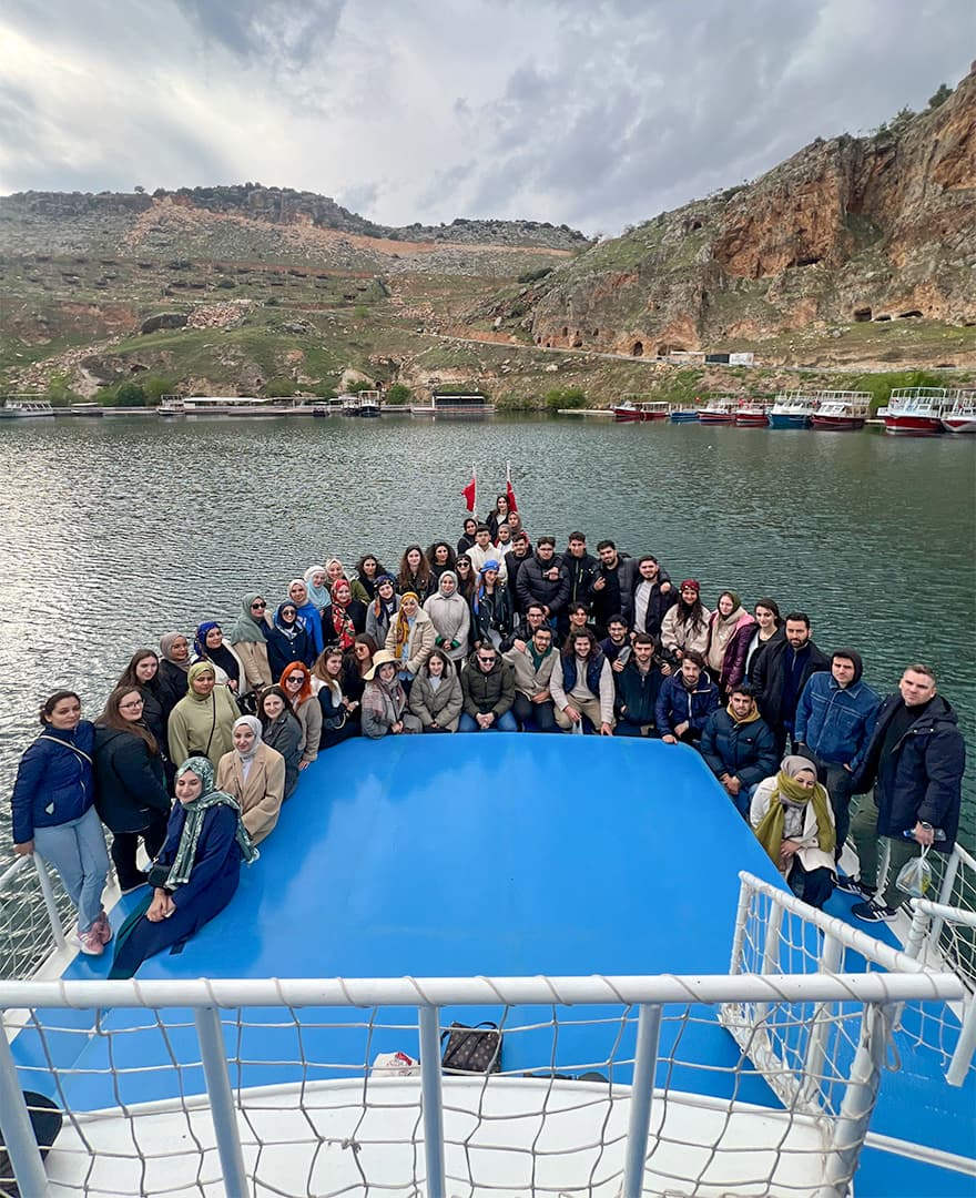 YEŞİL ÇÖZÜMLER İÇİN GENÇ LİDERLER